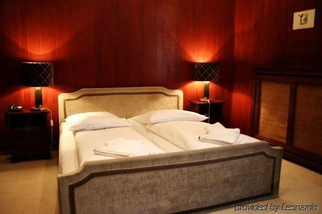 City Hotel Am Kurfuerstendamm Berlin Room photo